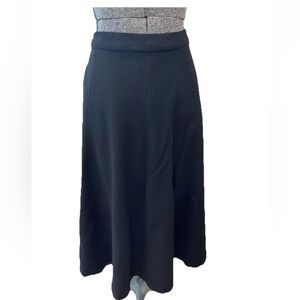 Vintage 1980s 100% crepe wool A-Line black size 12 ladies skirt unbranded